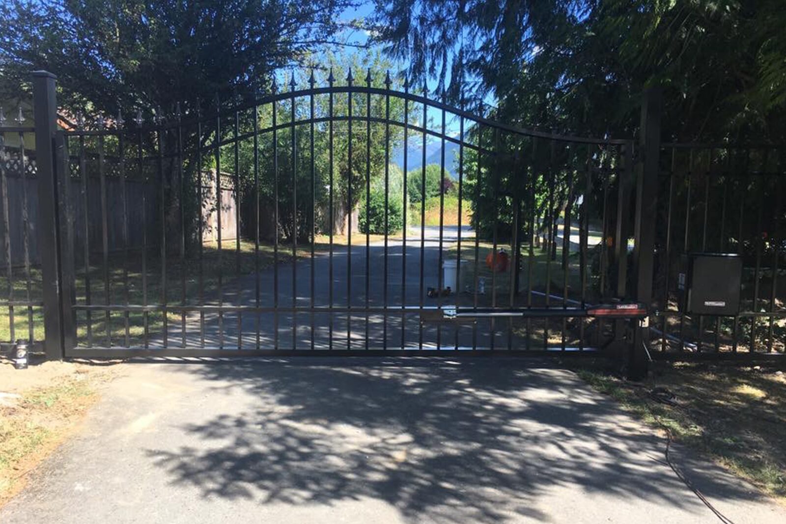 Tradesmen Door & Gate Vancouver
